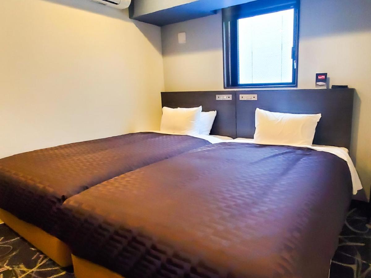 Hotel Livemax Yokohama Stadium Mae מראה חיצוני תמונה